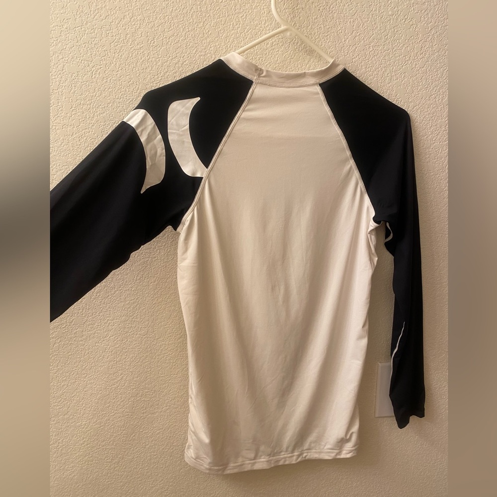 Hurley Rash Guard - Picture 3 of 4